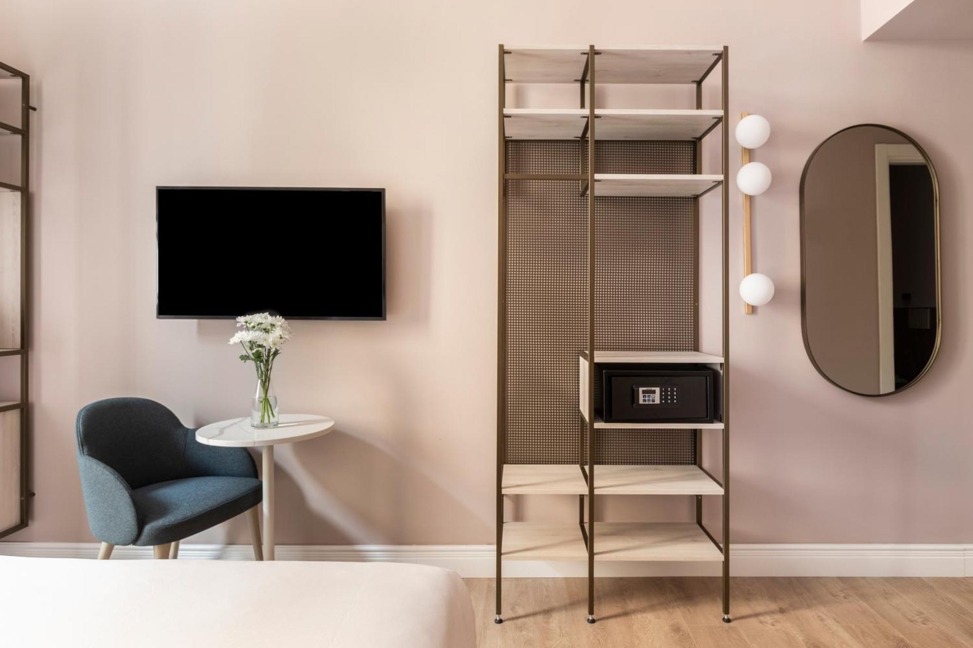 Hotel Numa Linea
